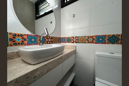 Casa de condomínio para alugar com 190m², 3 quartos e 3 vagas Casa de condomínio para alugar com 190m², 3 quartos e 3 vagasLavabo