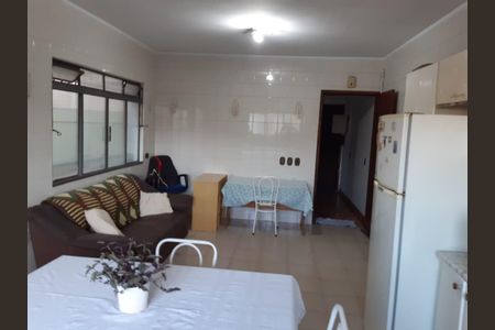 Foto 10 de casa à venda com 3 quartos, 220m² em Jardim Odete, São Paulo