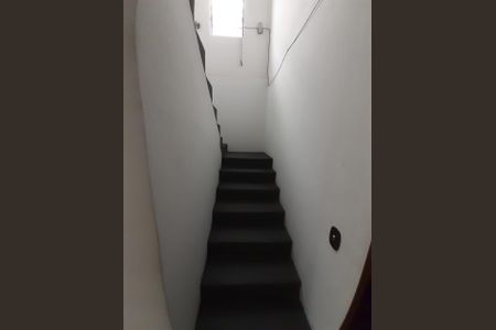 Foto 06 de casa à venda com 3 quartos, 220m² em Jardim Odete, São Paulo