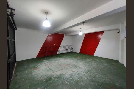 Casa à venda com 210m², 5 quartos e 4 vagas