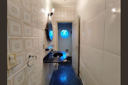 Casa à venda com 5 quartos, 210m² em Jardim Peri Peri, São Paulo