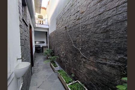 Casa à venda com 210m², 5 quartos e 4 vagas