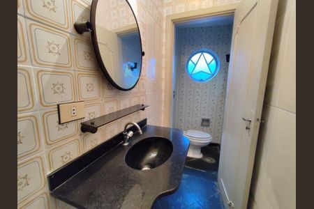 Casa à venda com 210m², 5 quartos e 4 vagas