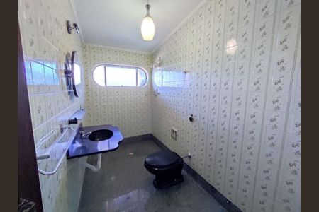 Casa à venda com 210m², 5 quartos e 4 vagas