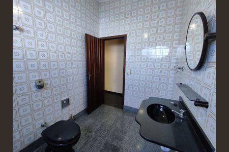 Casa à venda com 210m², 5 quartos e 4 vagas