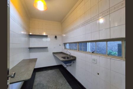 Casa à venda com 210m², 5 quartos e 4 vagas