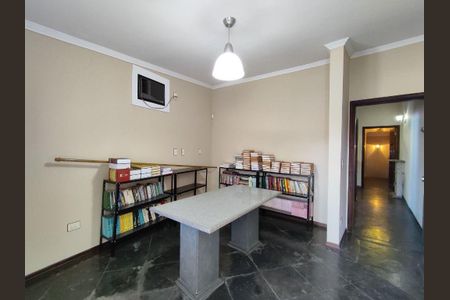 Casa à venda com 210m², 5 quartos e 4 vagas