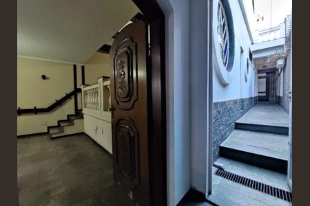 Casa à venda com 210m², 5 quartos e 4 vagas