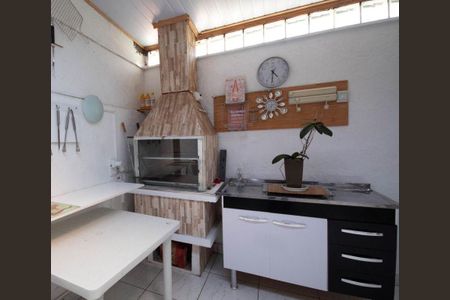 Casa à venda com 5 quartos, 200m² em Jardim Olympia, São Paulo