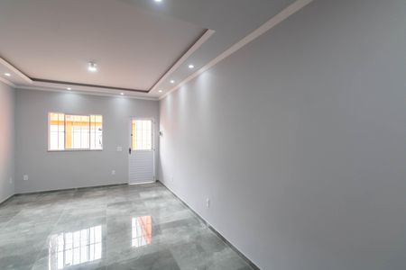 Sala de casa para alugar com 3 quartos, 88m² em Santa Cruz, Rio de Janeiro