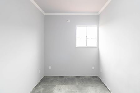 Quarto 1 de casa para alugar com 3 quartos, 88m² em Santa Cruz, Rio de Janeiro