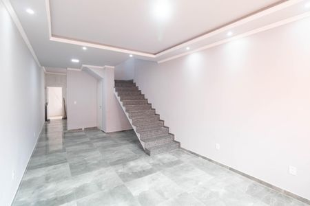 Sala de casa para alugar com 3 quartos, 88m² em Santa Cruz, Rio de Janeiro