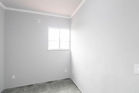 Quarto 1 de casa para alugar com 3 quartos, 88m² em Santa Cruz, Rio de Janeiro