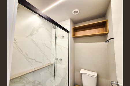 Banheiro de apartamento para alugar com 1 quarto, 29m² em Centro Histórico de São Paulo, São Paulo