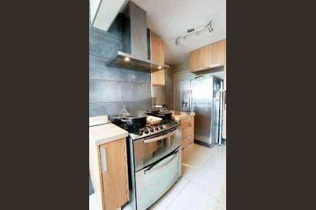Apartamento à venda com 3 quartos, 96m² em Moema, São Paulo