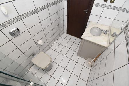 Casa à venda com 242m², 3 quartos e 2 vagasBanheiro 2