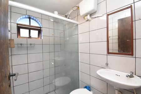 Casa à venda com 242m², 3 quartos e 2 vagasBanheiro da Área de Serviço