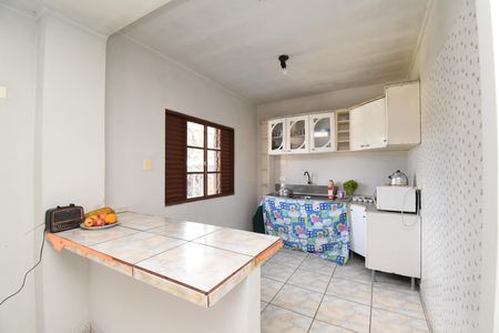 Casa à venda com 242m², 3 quartos e 2 vagasCozinha e Sala de jantar