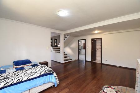 Sala de casa à venda com 3 quartos, 242m² em Pilarzinho, Curitiba