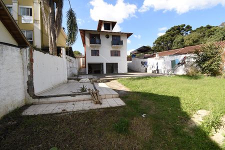 Casa à venda com 242m², 3 quartos e 2 vagasÁrea externa