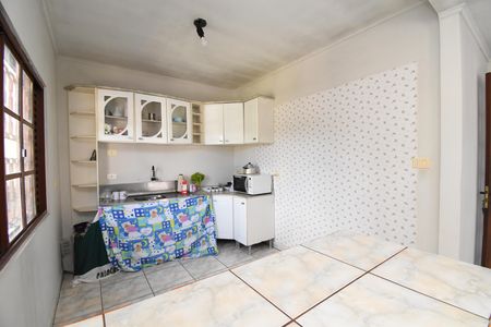 Casa à venda com 242m², 3 quartos e 2 vagasCozinha e Sala de jantar
