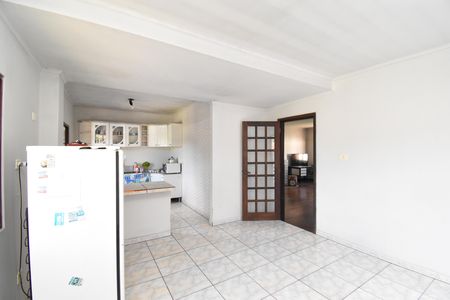 Casa à venda com 242m², 3 quartos e 2 vagasCozinha e Sala de jantar