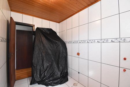 Casa à venda com 242m², 3 quartos e 2 vagasBanheiro da Suíte