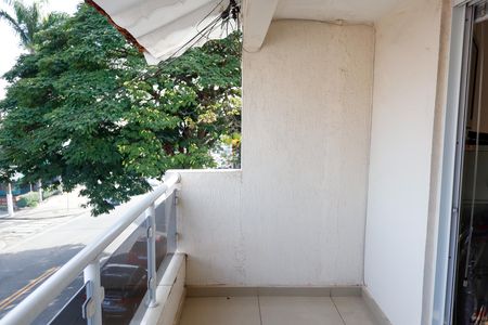 Sacada de casa para alugar com 3 quartos, 190m² em Jardim das Flores, Osasco