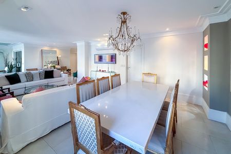 Apartamento à venda com 200m², 3 quartos e 2 vagas
