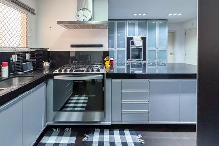Apartamento à venda com 200m², 3 quartos e 2 vagas