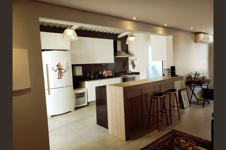 Apartamento à venda com 219m², 5 quartos e 2 vagas