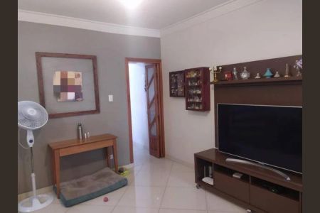 Casa à venda com 120m², 3 quartos e 2 vagas Casa à venda com 120m², 3 quartos e 2 vagasFoto 02