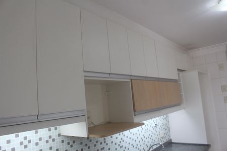 Apartamento para alugar com 69m², 2 quartos e 2 vagasCozinha