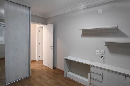 Apartamento para alugar com 69m², 2 quartos e 2 vagasQuarto