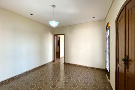 Casa à venda com 545m², 5 quartos e 4 vagas Casa à venda com 545m², 5 quartos e 4 vagasSala de Jantar