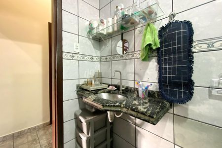Casa à venda com 545m², 5 quartos e 4 vagas Casa à venda com 545m², 5 quartos e 4 vagasCasa 2 - Banheiro