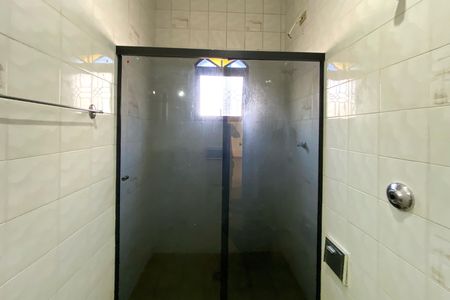 Casa à venda com 545m², 5 quartos e 4 vagas Casa à venda com 545m², 5 quartos e 4 vagasBanheiro