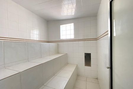 Casa à venda com 545m², 5 quartos e 4 vagas Casa à venda com 545m², 5 quartos e 4 vagasSauna