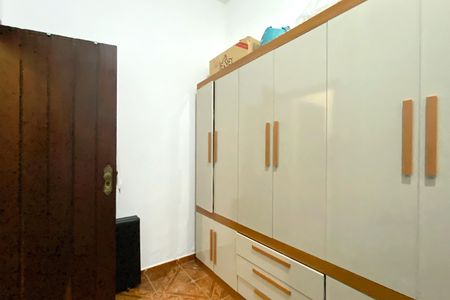Casa à venda com 545m², 5 quartos e 4 vagas Casa à venda com 545m², 5 quartos e 4 vagasCasa 2 - Quarto 2