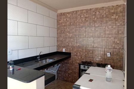 Apartamento à venda com 3 quartos, 60m² em Vitoria, Belo Horizonte