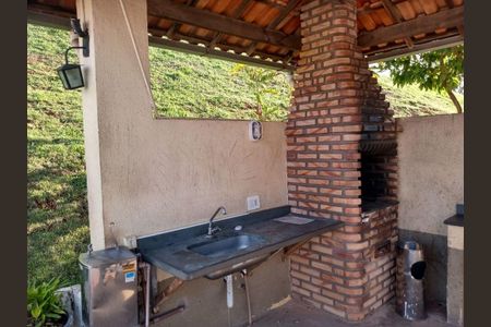 Apartamento à venda com 3 quartos, 60m² em Vitoria, Belo Horizonte