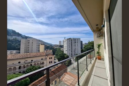 Apartamento à venda com 67m², 2 quartos e 1 vaga Apartamento à venda com 67m², 2 quartos e 1 vagaVaranda