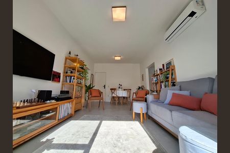 Apartamento à venda com 67m², 2 quartos e 1 vaga Apartamento à venda com 67m², 2 quartos e 1 vagaSala
