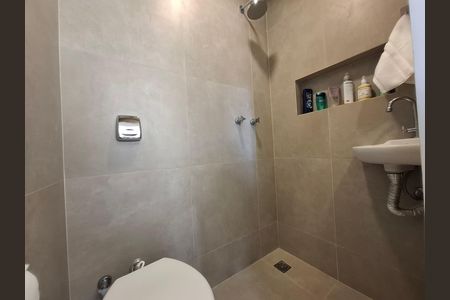 Apartamento à venda com 67m², 2 quartos e 1 vaga Apartamento à venda com 67m², 2 quartos e 1 vagaBanheiro do quarto 2