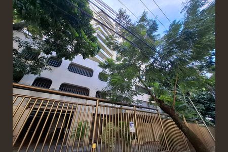 Apartamento à venda com 67m², 2 quartos e 1 vaga Apartamento à venda com 67m², 2 quartos e 1 vagaPlaca