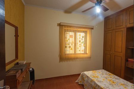 Casa à venda com 224m², 3 quartos e 4 vagas Casa à venda com 224m², 3 quartos e 4 vagasQuarto 1