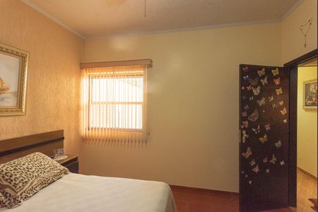 Casa à venda com 224m², 3 quartos e 4 vagas Casa à venda com 224m², 3 quartos e 4 vagasQuarto 2