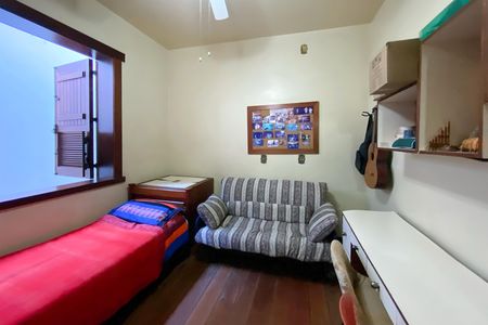 Casa à venda com 520m², 5 quartos e 3 vagasQuarto 1