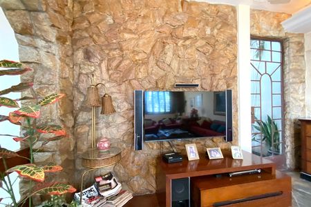 Sala de casa à venda com 5 quartos, 520m² em São Pedro, Belo Horizonte