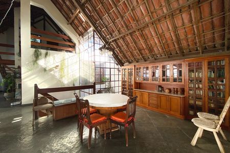Casa à venda com 520m², 5 quartos e 3 vagasSala de Estar